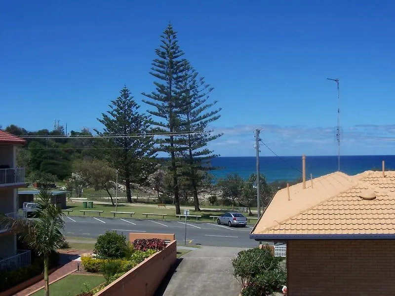 Aparthotel Burleigh Point 3*