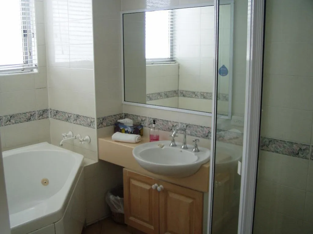 Apart Otel Anglesea Court