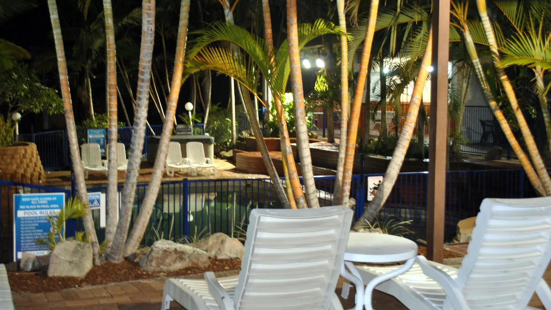 Aparthotel Club Surfers Gold Coast