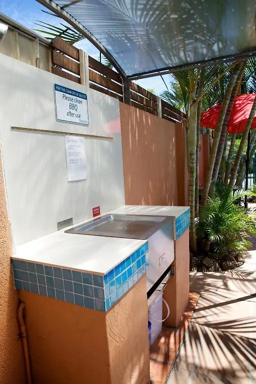 Aparthotel Karana Palms 3*