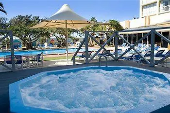 Chateau Beachside 3*
