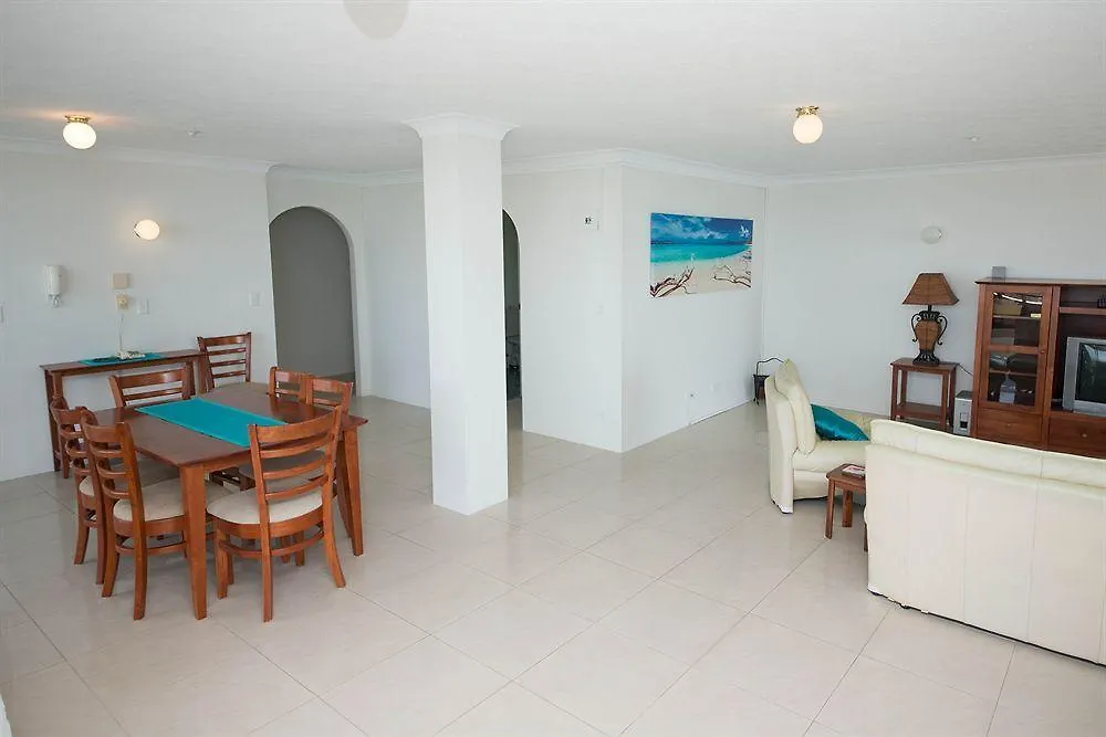 Broadwater Shores Waterfront Aparthotel Gold Coast