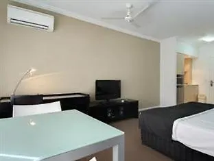 Chancellor Lakeside 4* Gold Coast