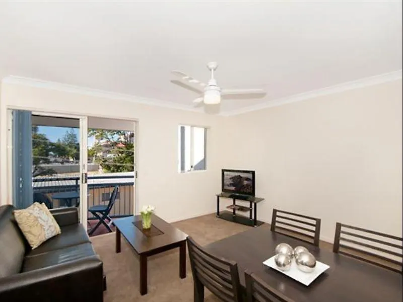 Santana Surfers Paradise Apart Otel 3*