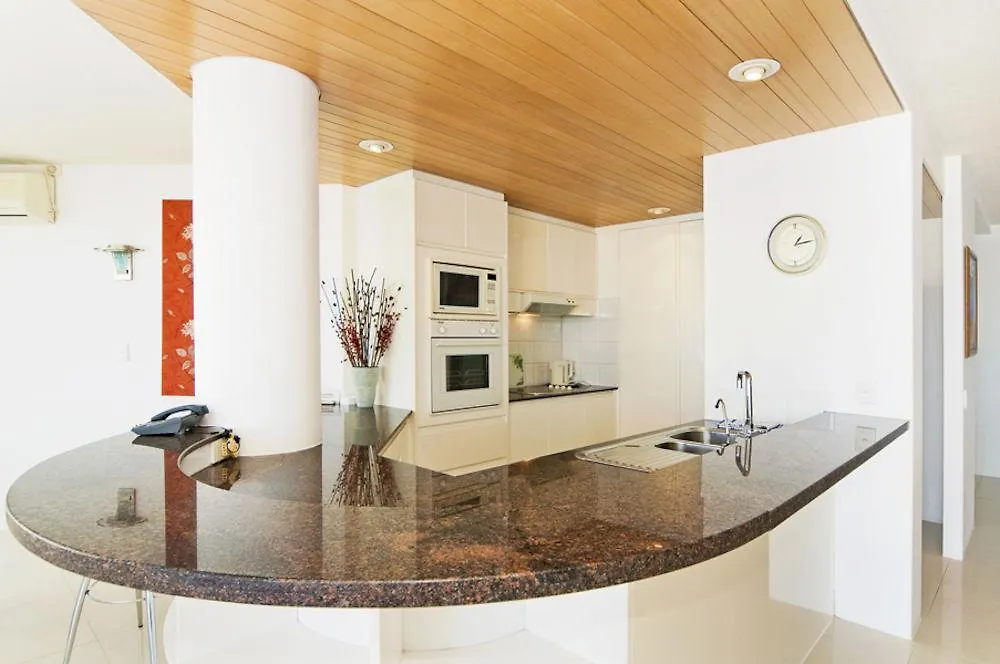 Oceanside - Absolute Beachfront Апарт-отель Голд-Кост