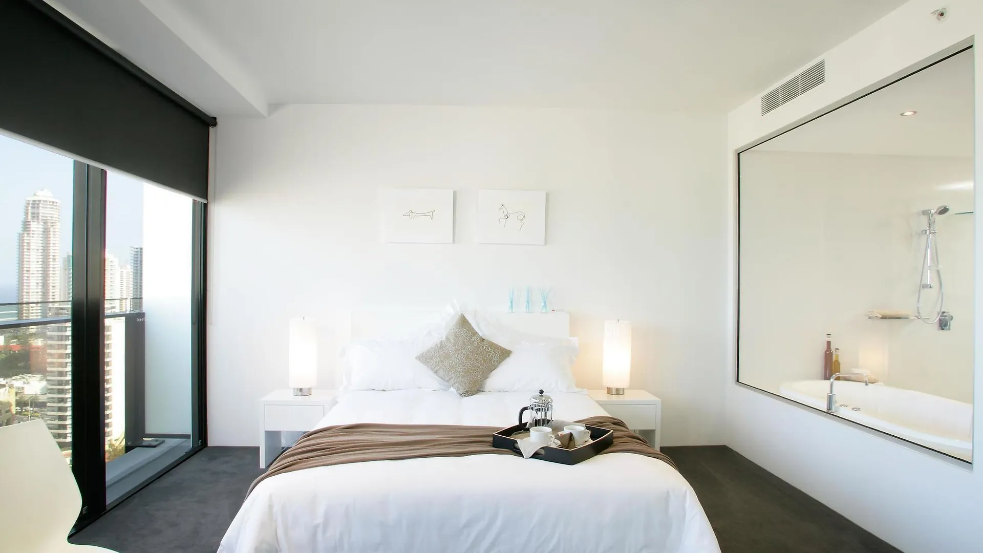 Mantra Circle On Cavill Aparthotel Gold Coast