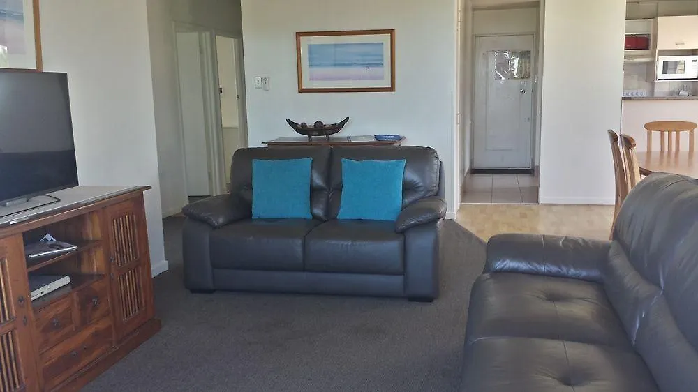 Wyuna Beachfront Aparthotel Gold Coast