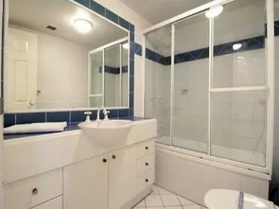Santorini By The Sea 3* Gold Coast