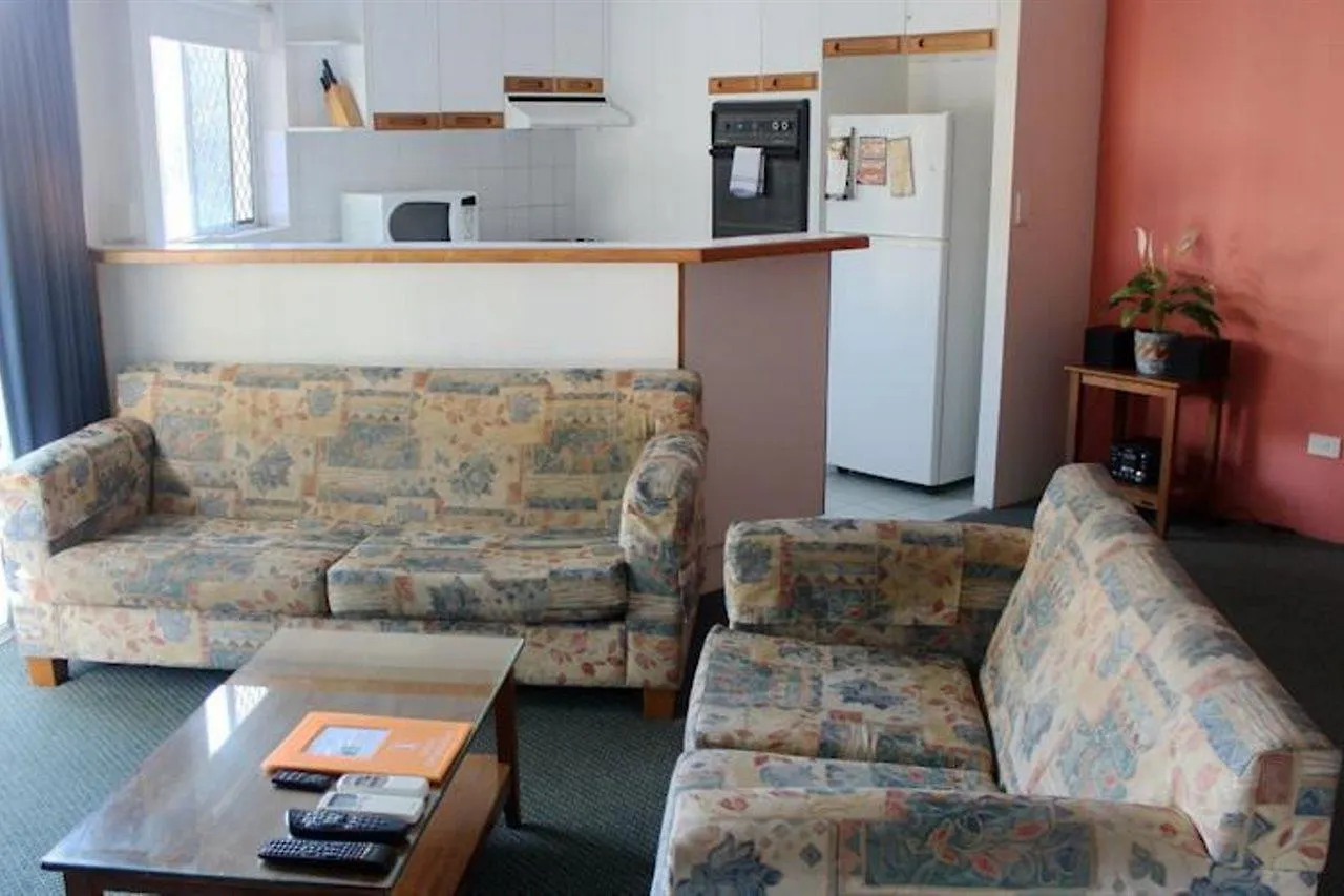 Aparthotel Surfers Del Rey 3*