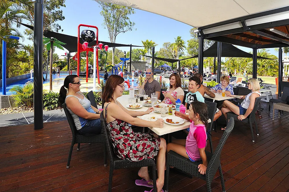 Nrma Treasure Island 4*