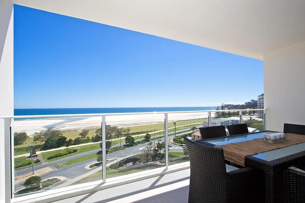Kirra Surf 4* Gold Coast
