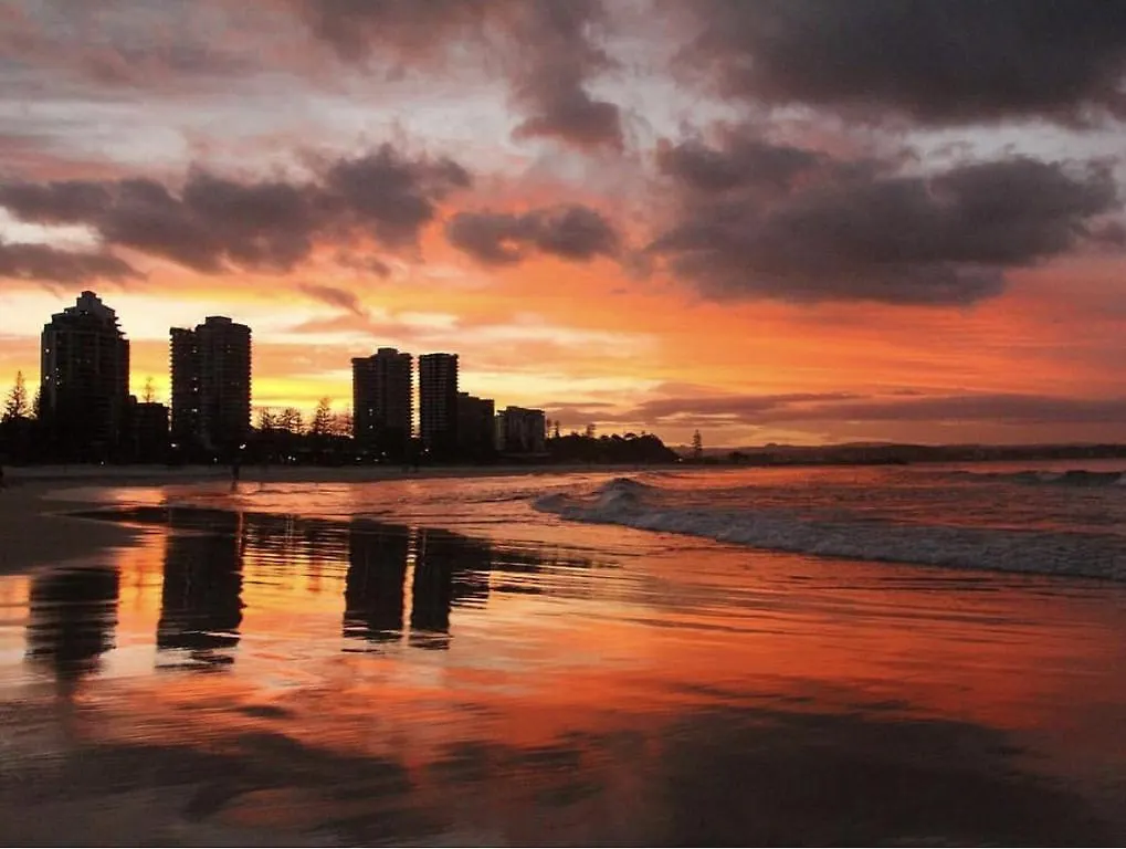 Surf Street 3*