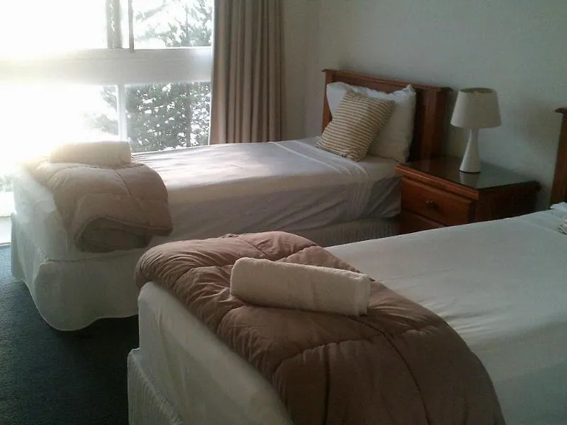 Wyuna Beachfront 3* Gold Coast