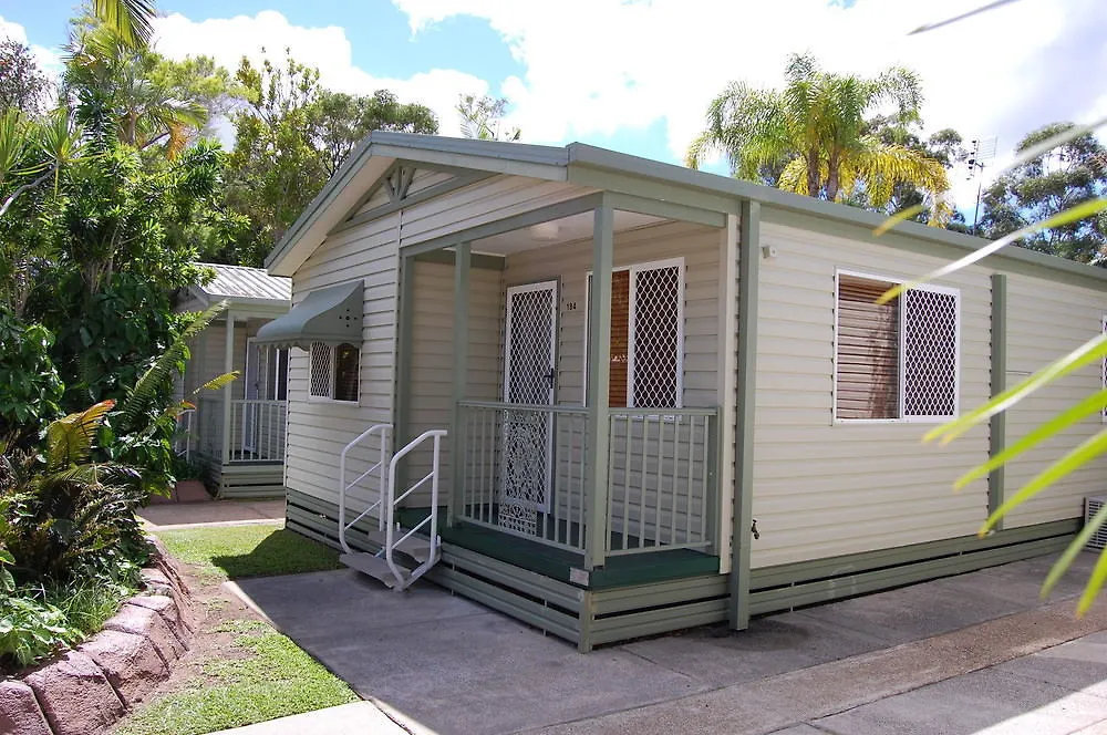 Ashmore Palms Village Resort 4*