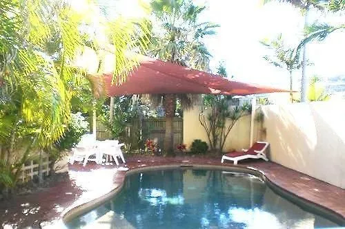 Sea Mist Palms Apart Otel
