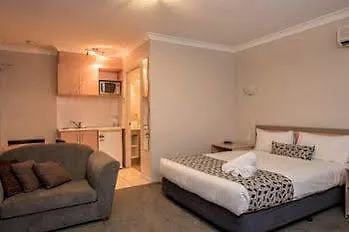 Broadwater 3*