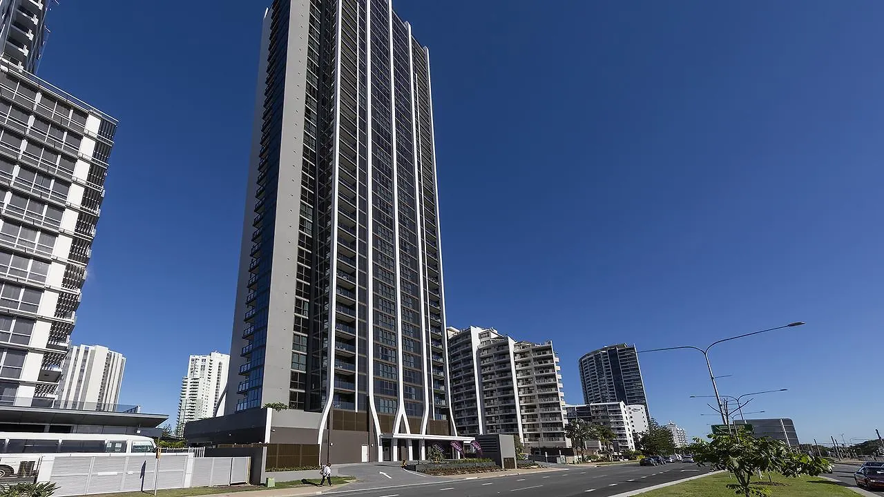 Aparthotel Avani Broadbeach Residences 4*