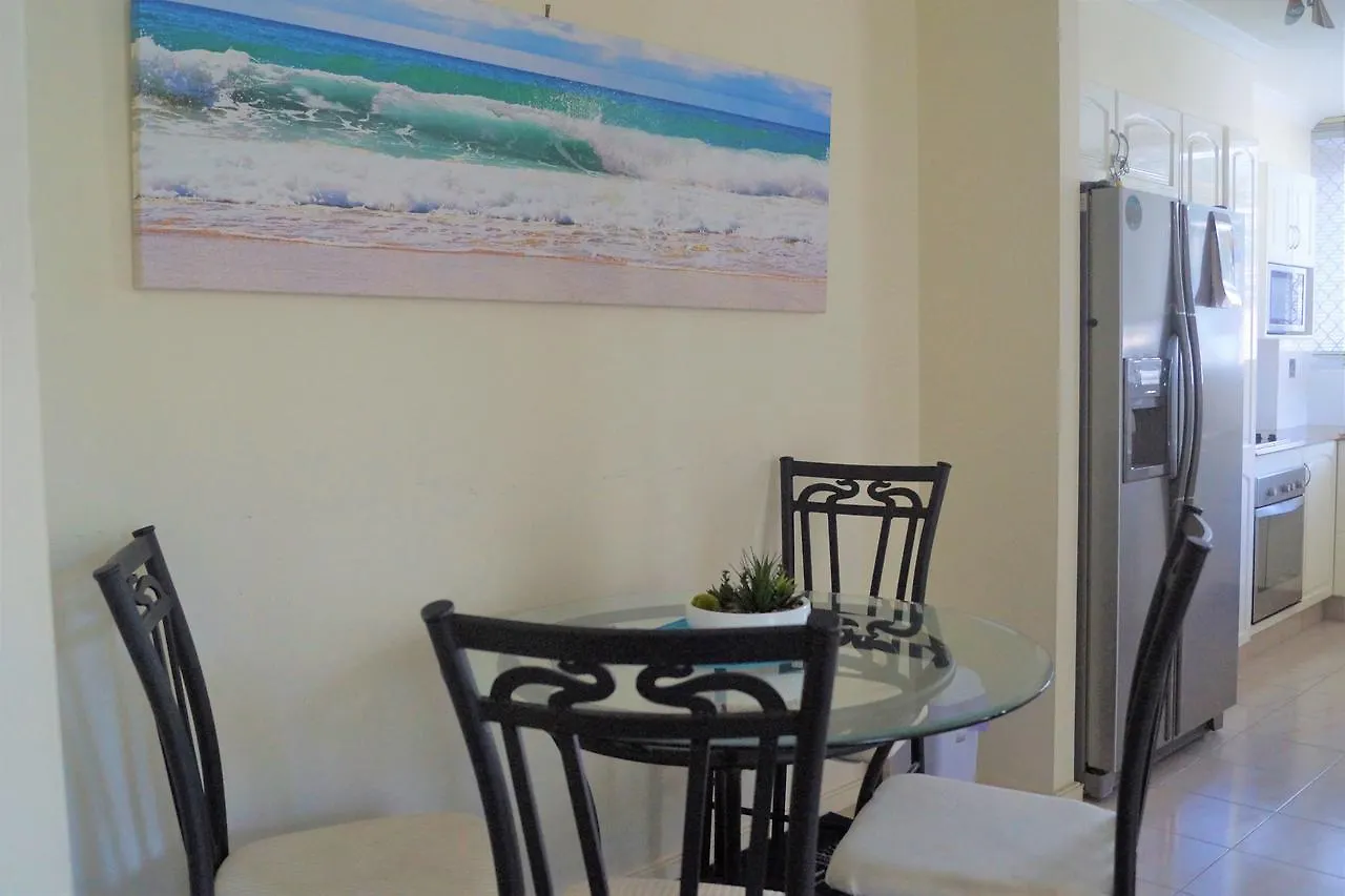 Aparthotel Moorings On Cavill Surfers Paradise