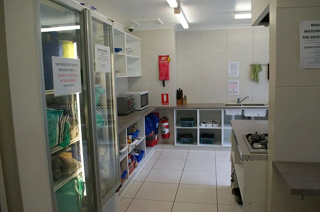Aquarius Hostel *