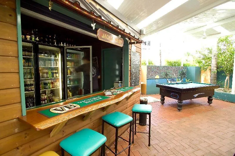Aquarius Hostel *