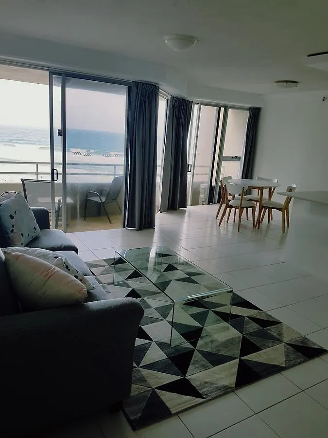 מלון דירות Zenith Ocean Front