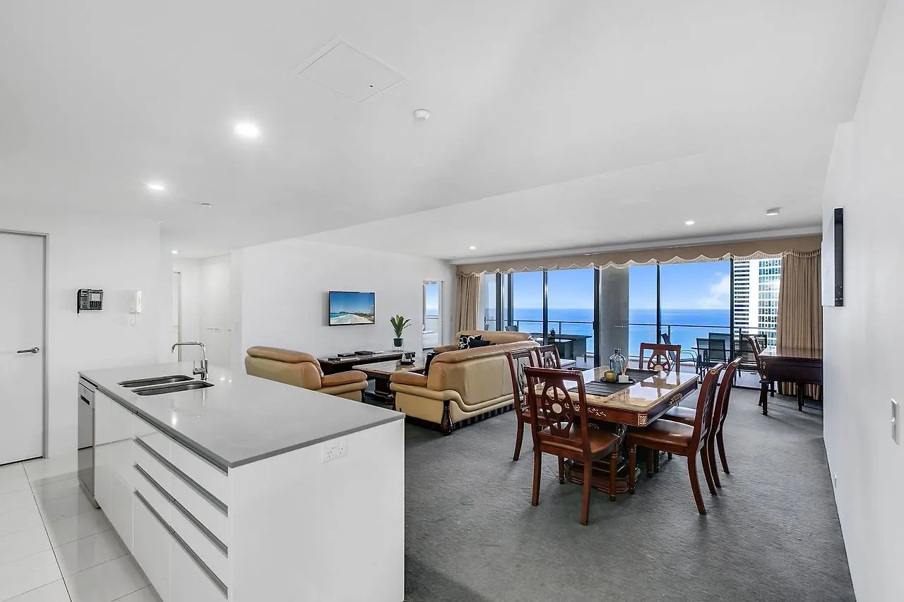 Apartment Circle On Cavill, And Sub Penthouses - We Accommodate *