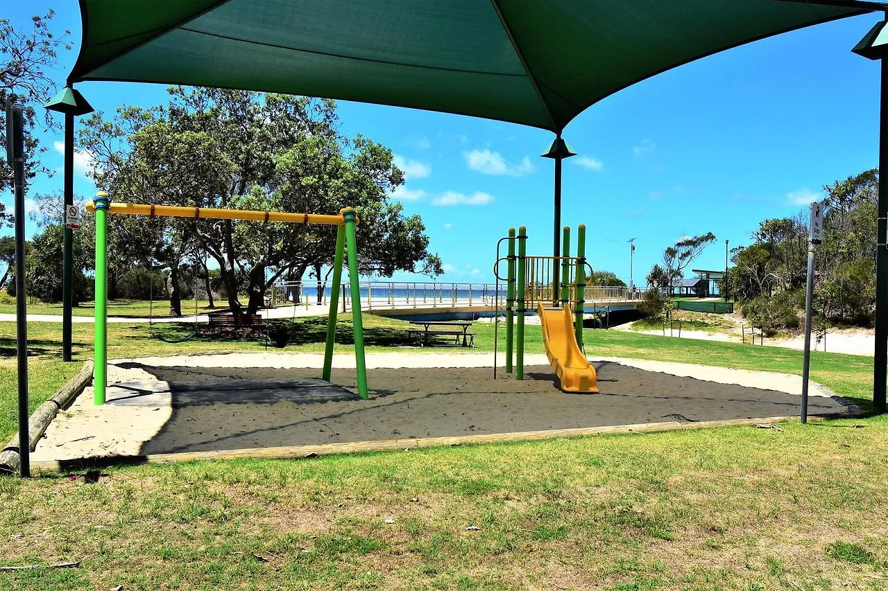 Sandcastles On Currumbin Beachfront, Gold Coast