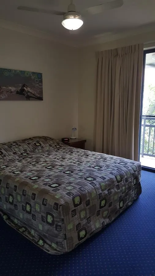 Two Bedroom Mermaid Apartment *