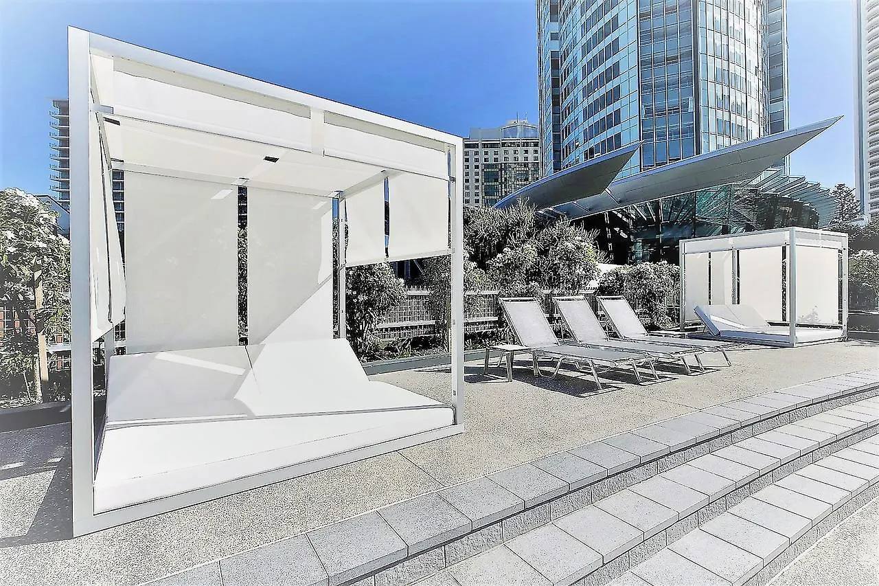 Queensland's Tallest Hamilton Avenue Surfers Paradise *