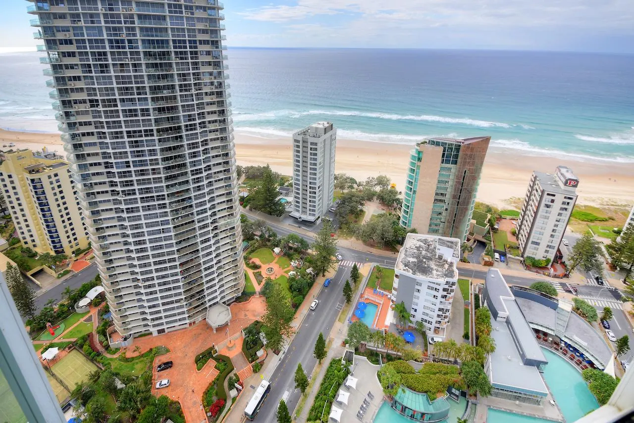 Private With Ocean Views At Q1 黄金海岸