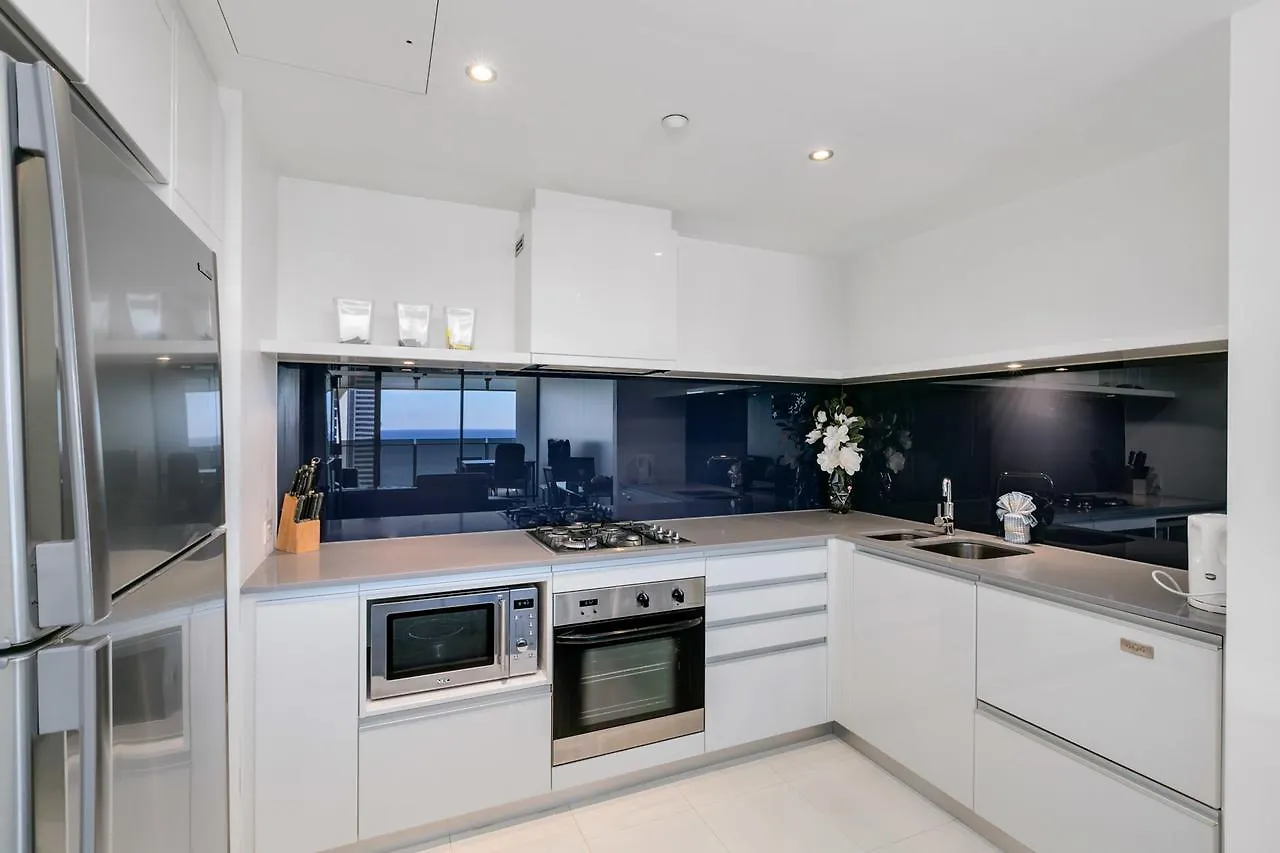 Circle On Cavill, And Sub Penthouses - We Accommodate Gold Coast
