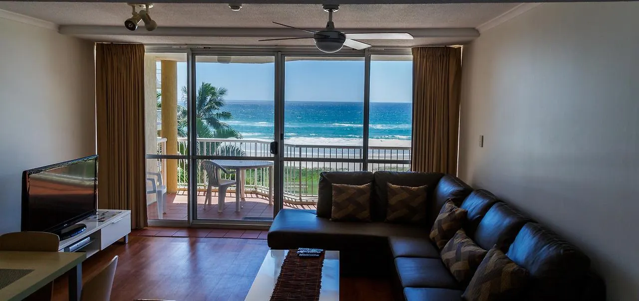 Aparthotel Crystal Beachfront 3*