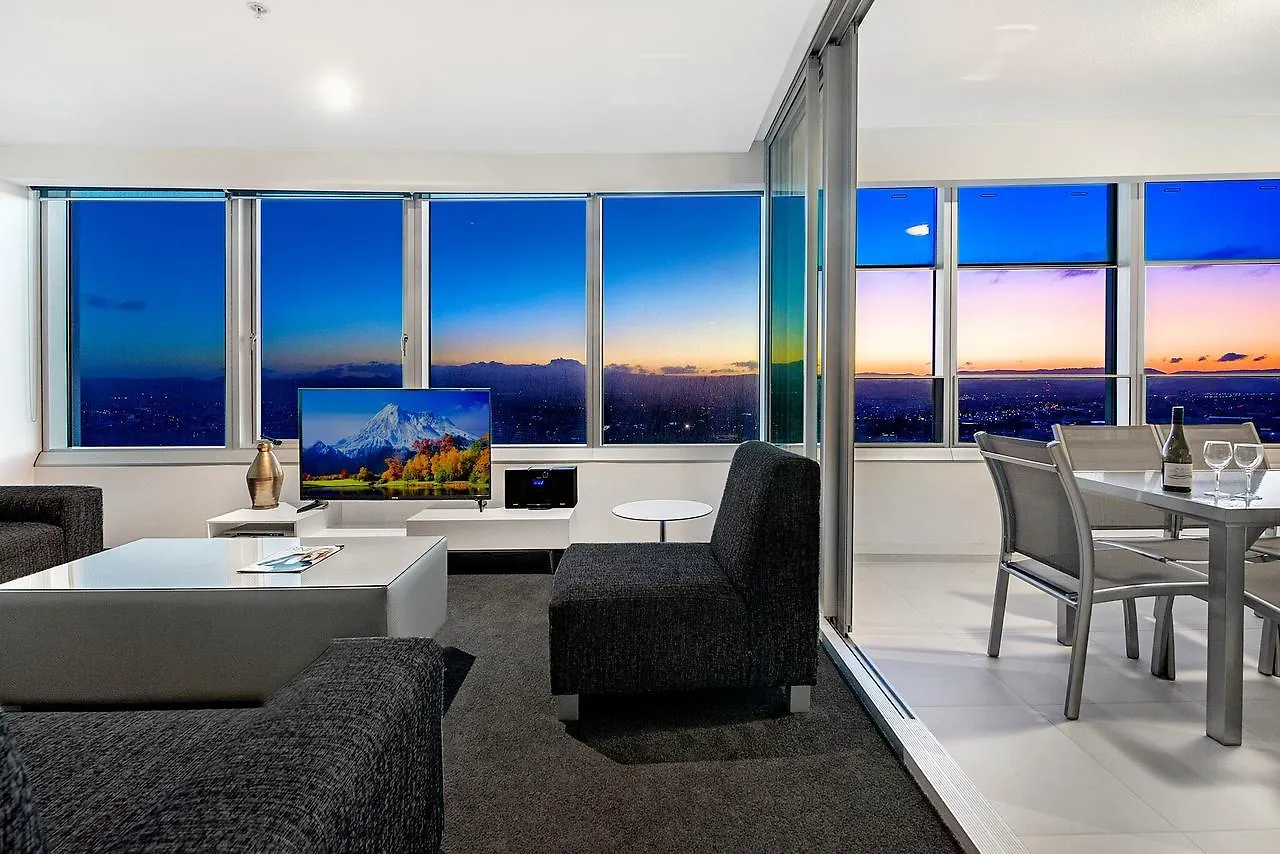 Queensland's Tallest Hamilton Avenue Surfers Paradise