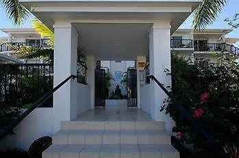 Shaz Maisons Apartment