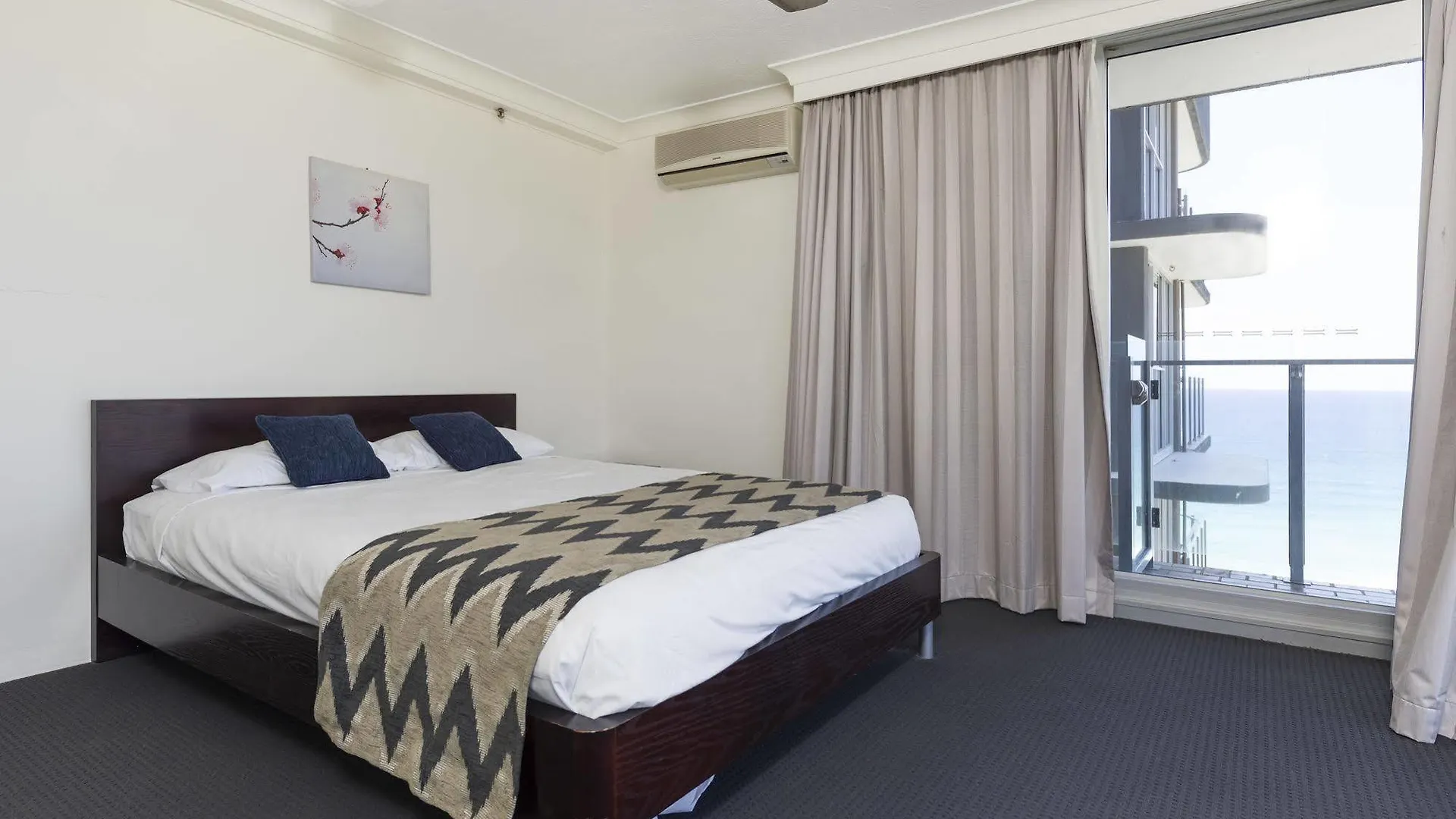 Resort Sunbird Main