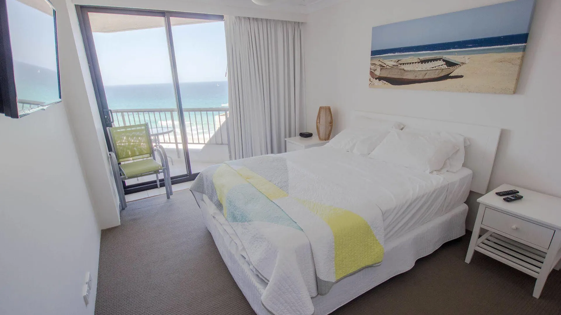 Carrington Court 3* Main Beach
