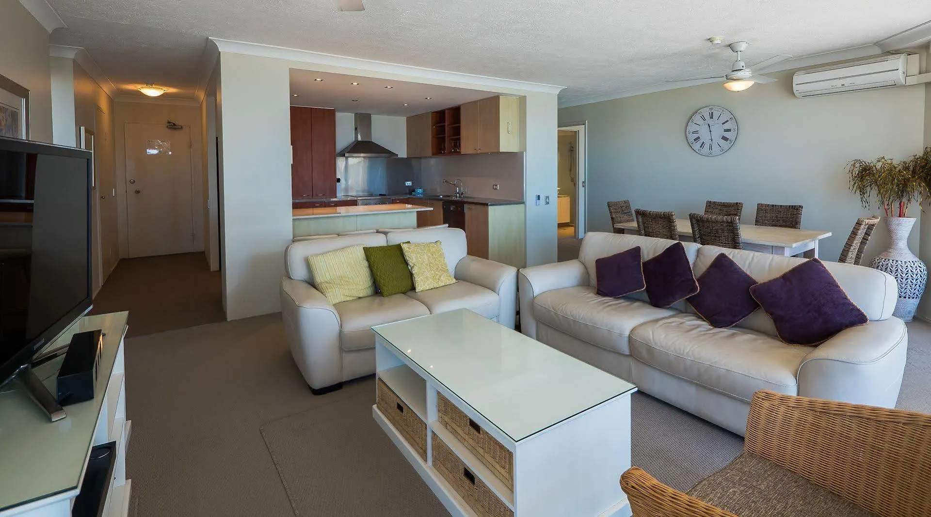 Aparthotel Carrington Court 3*