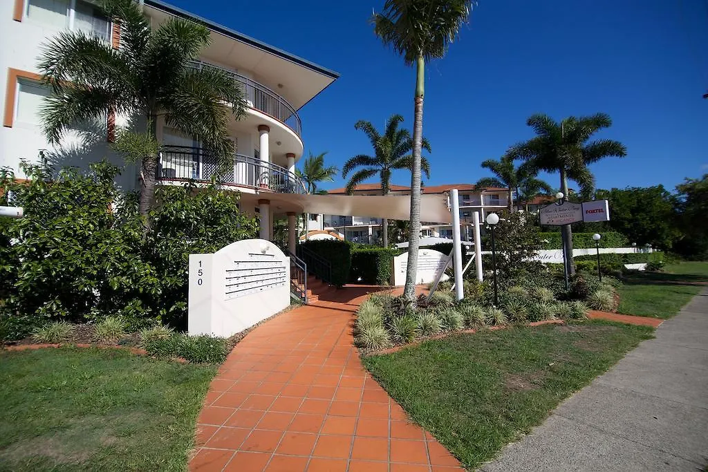 Blue Water Bay Villas Aparthotel