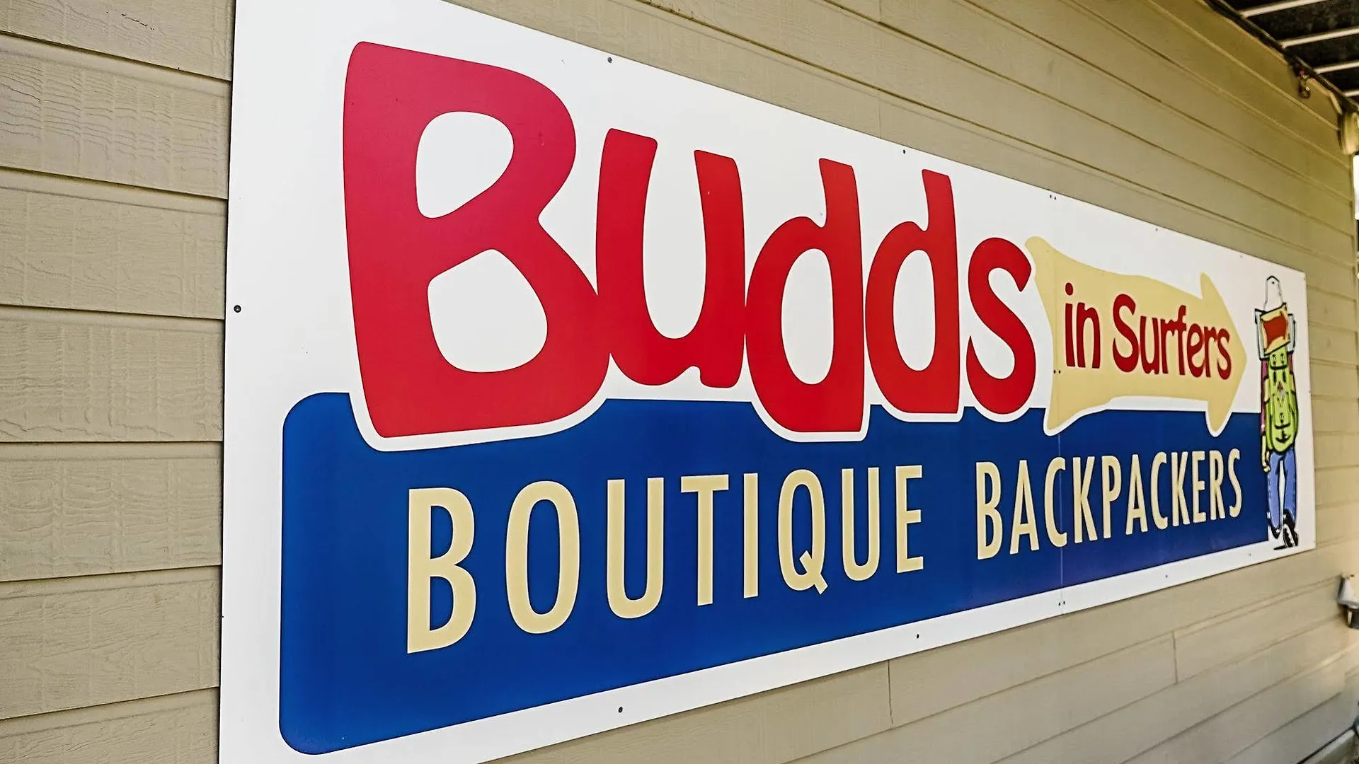 Budds In Surfers Backpackers *