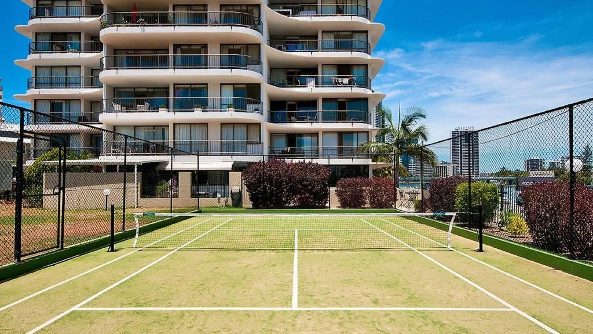 Spectrum 3* Gold Coast