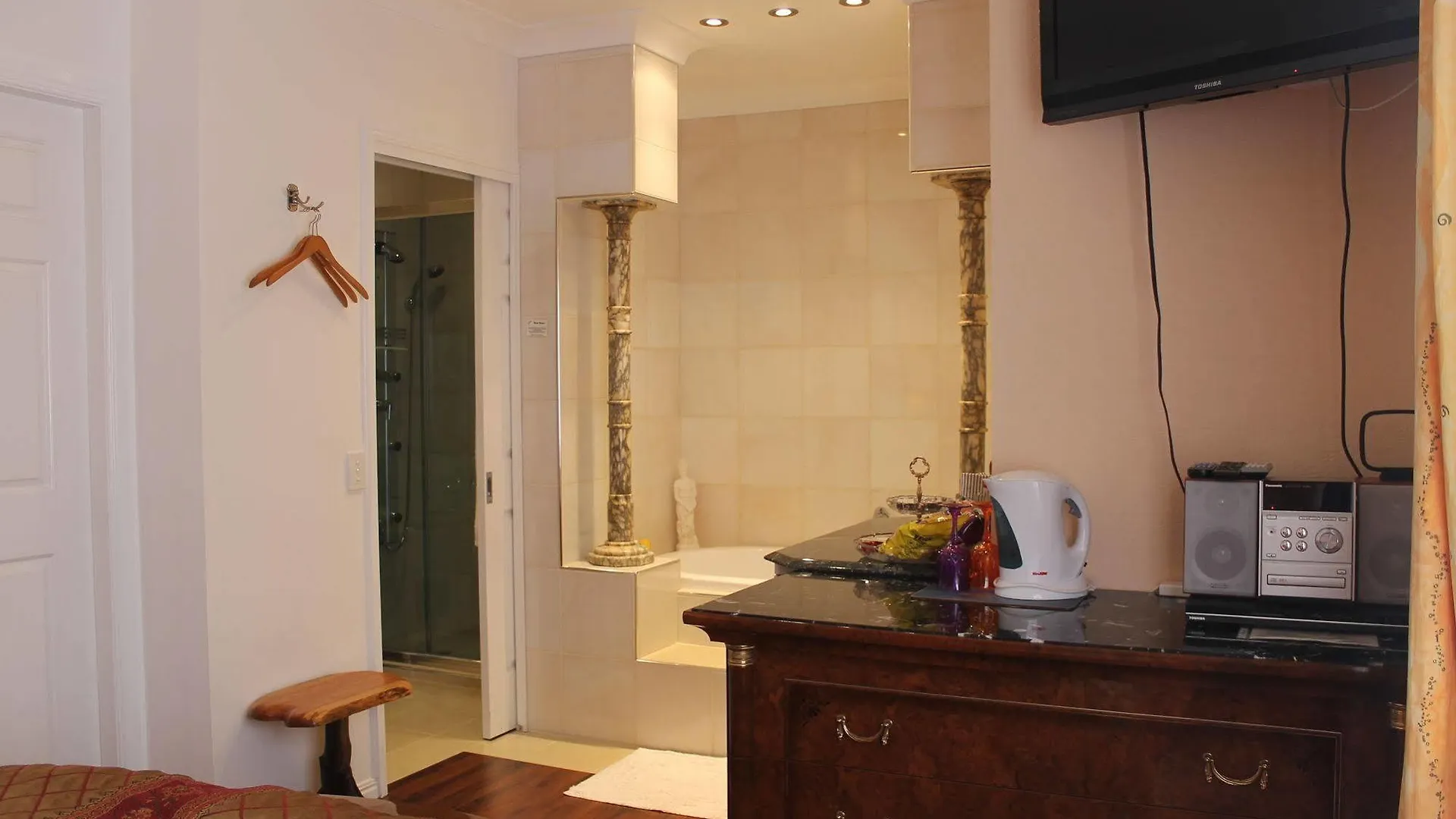 Della Rosa Bed & Breakfast