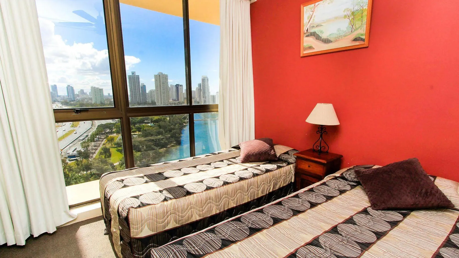 Capricorn One Beachside - Official 4*