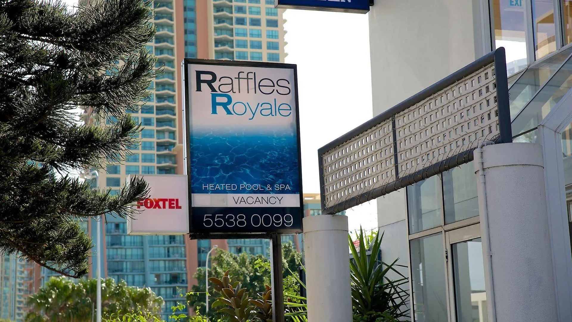 Apartment Raffles Royale