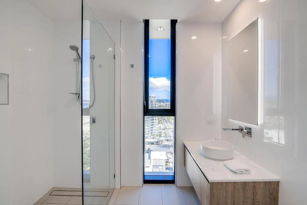 Iconic Kirra Resort 4*
