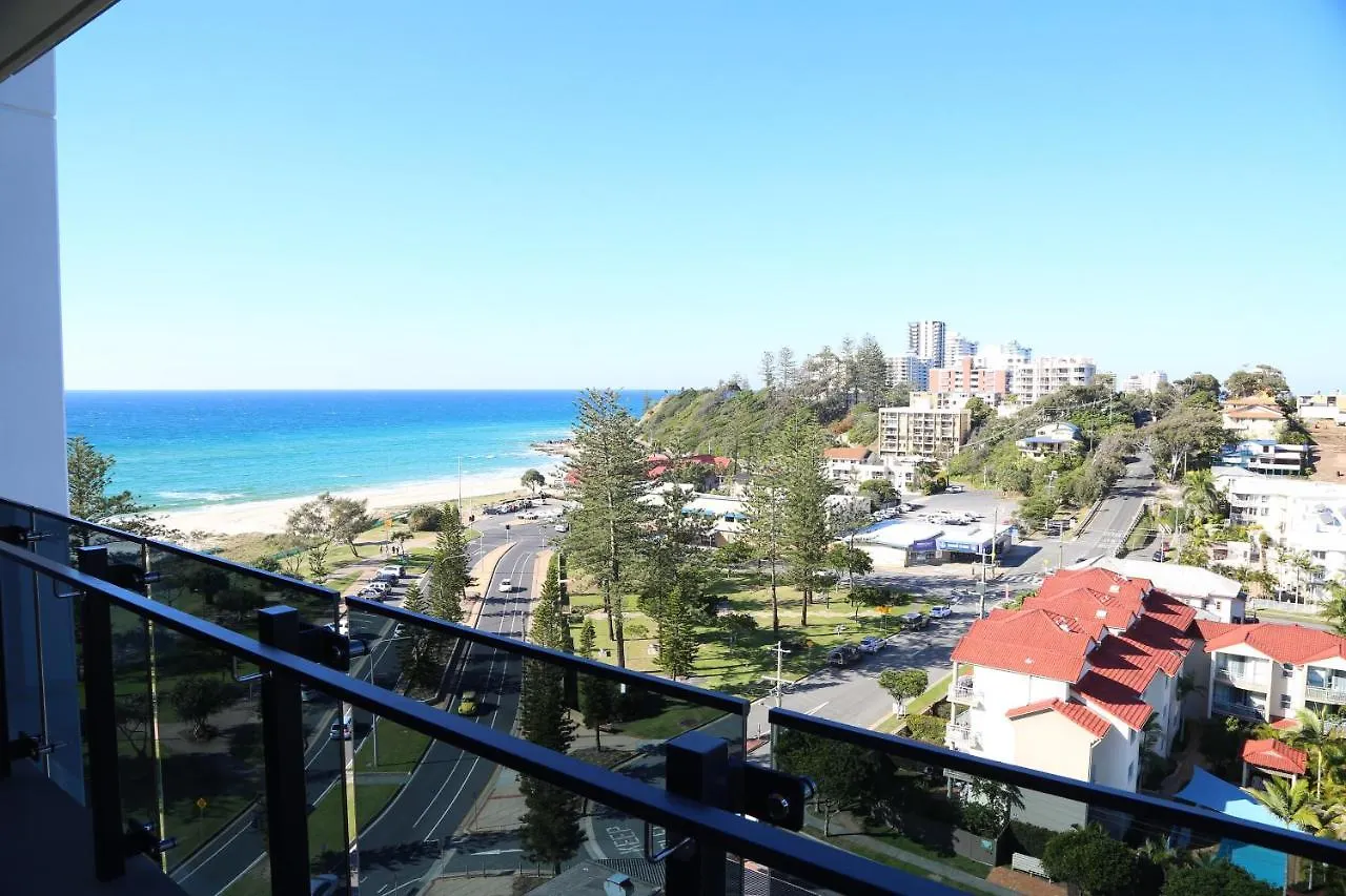 Iconic Kirra Resort 4*