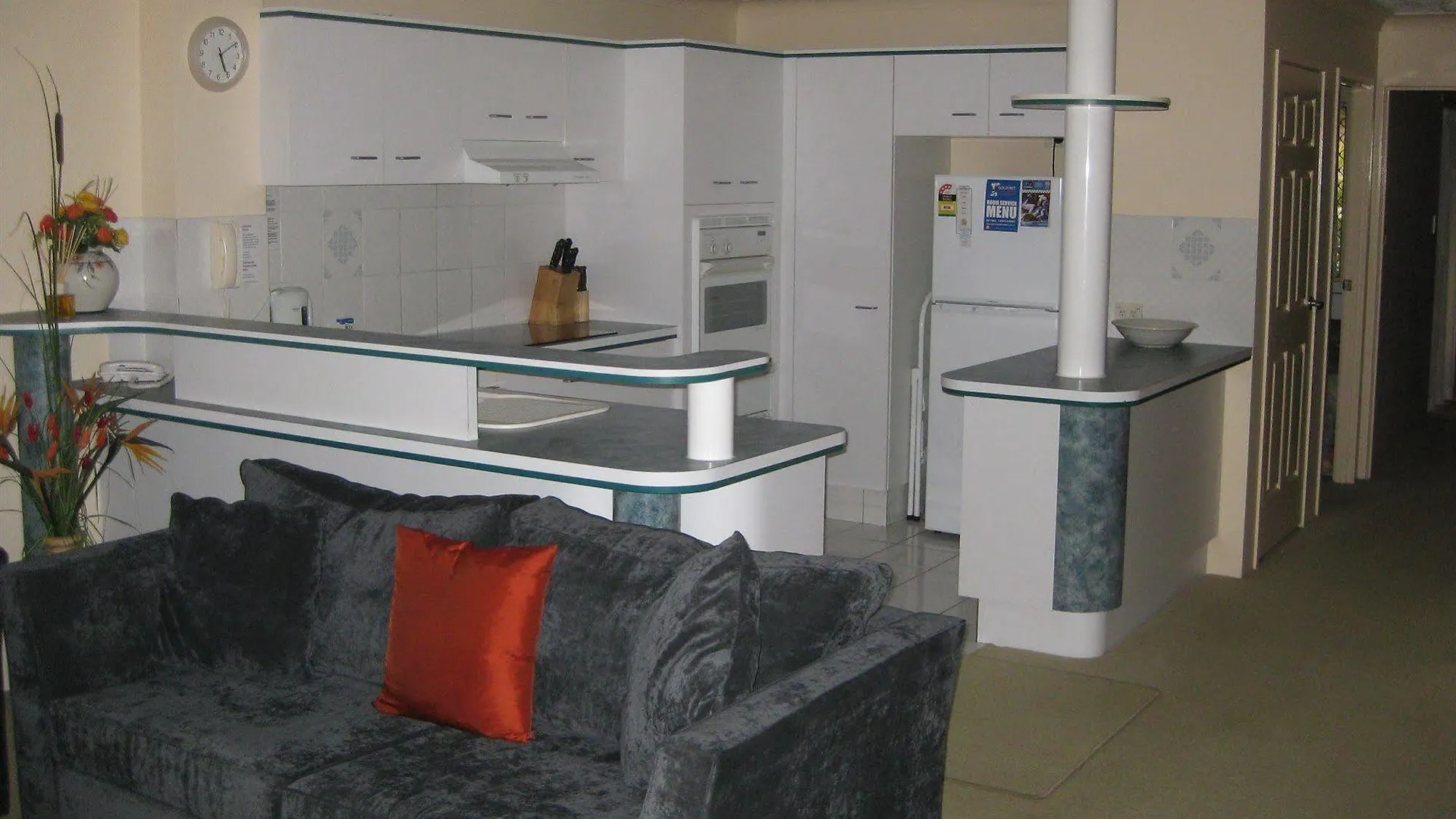 Oceanside Cove Aparthotel