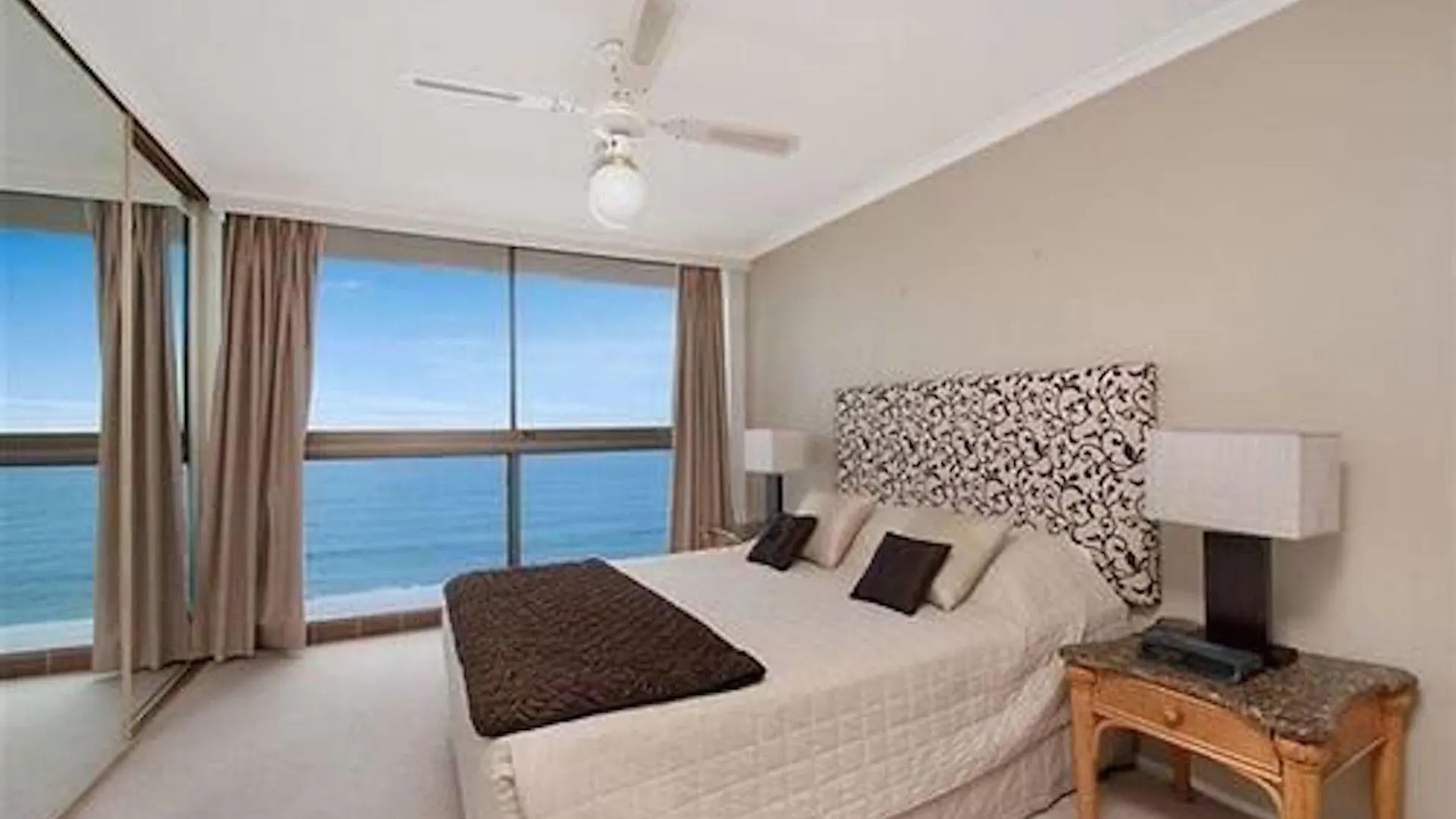 Boulevard Towers On Broadbeach Gold Coast