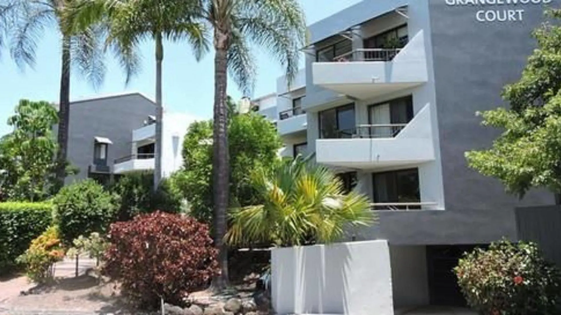 Aparthotel Grangewood Court