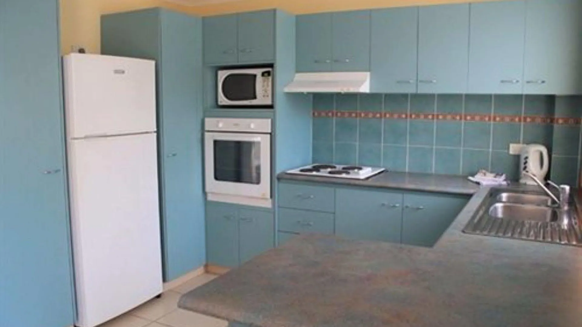 K Surfers Paradise Apartment *