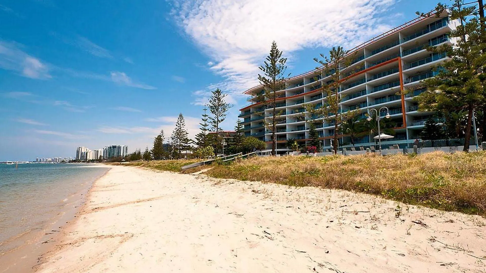 Silvershore On The Broadwater Aparthotel 4*